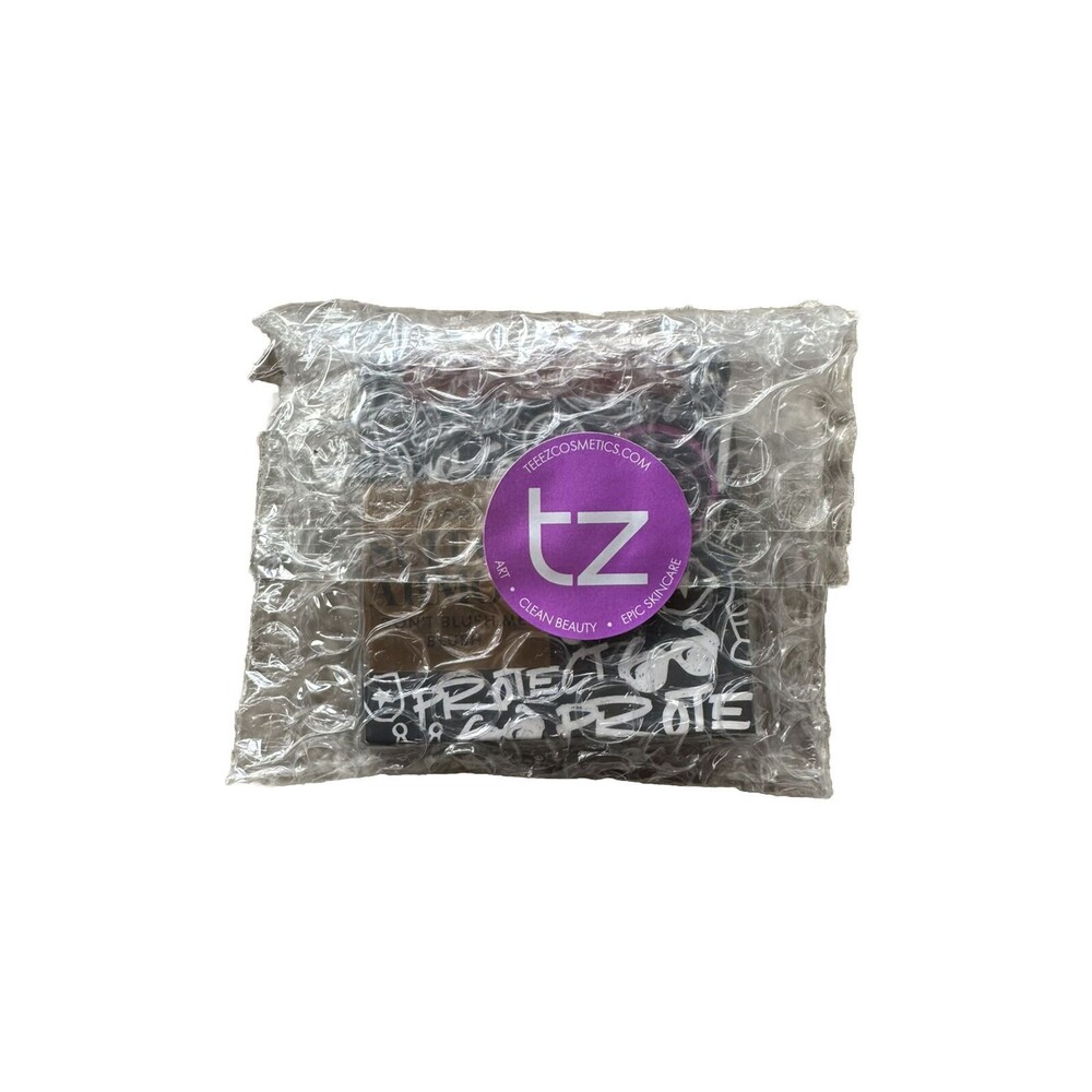 New Teenz Cosmetics Suit of Armor Don't Blush Me Blusher in Mauve